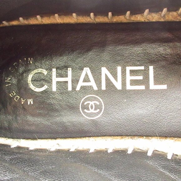 Authentic CHANEL Black Lambskin Women's Shoes Gold hardware br829-112025 - Picture 9 of 11